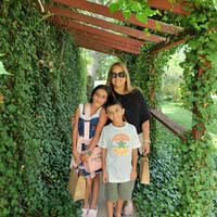 Agent profile picture