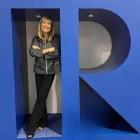 Agent profile picture